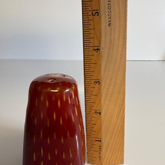 Ruff Hewn Stoneware Stitch Brick Red Cream & Sugar, Salt & Pepper Shakers 5 pcs - Picture 8 of 10